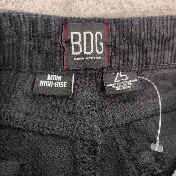 BDG Mom High Rise Women's Corduroy Pants in Black Size 25 Winter 100% Cotton - Picture 5 of 11